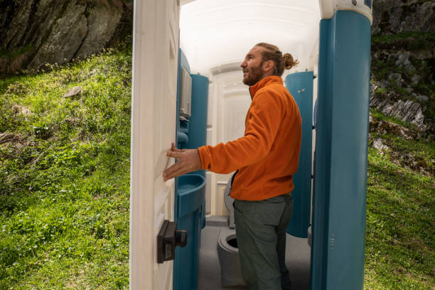Best Luxury portable toilet rental  in Martins Ferry, OH