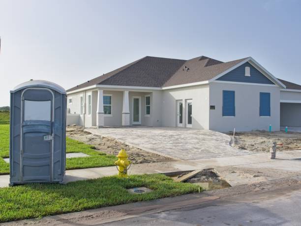 Portable Toilet Options We Offer in Martins Ferry, OH